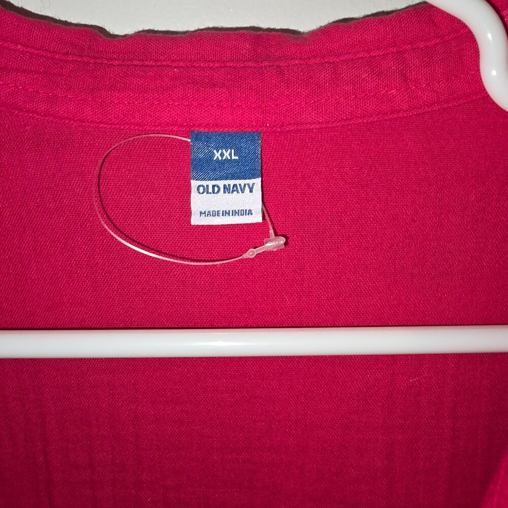 Long Sleeve Button Down Collar Shirt. Fuchsia color. - Picture 2 of 2